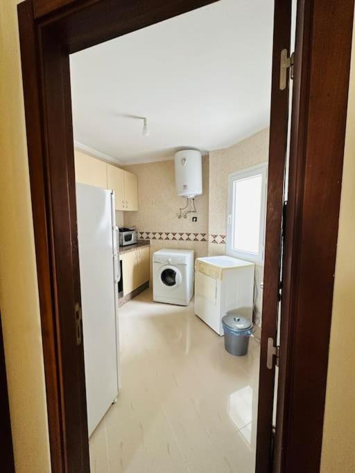 Apartamento Vacacional Achakar Playa&Piscina! Tânger Exterior foto